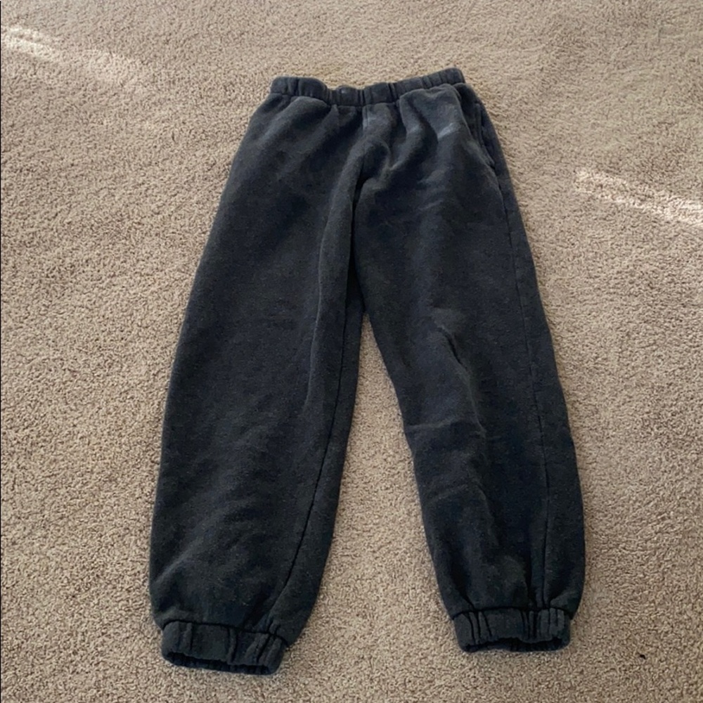 Brandy Melville dark grey Rosa sweatpants